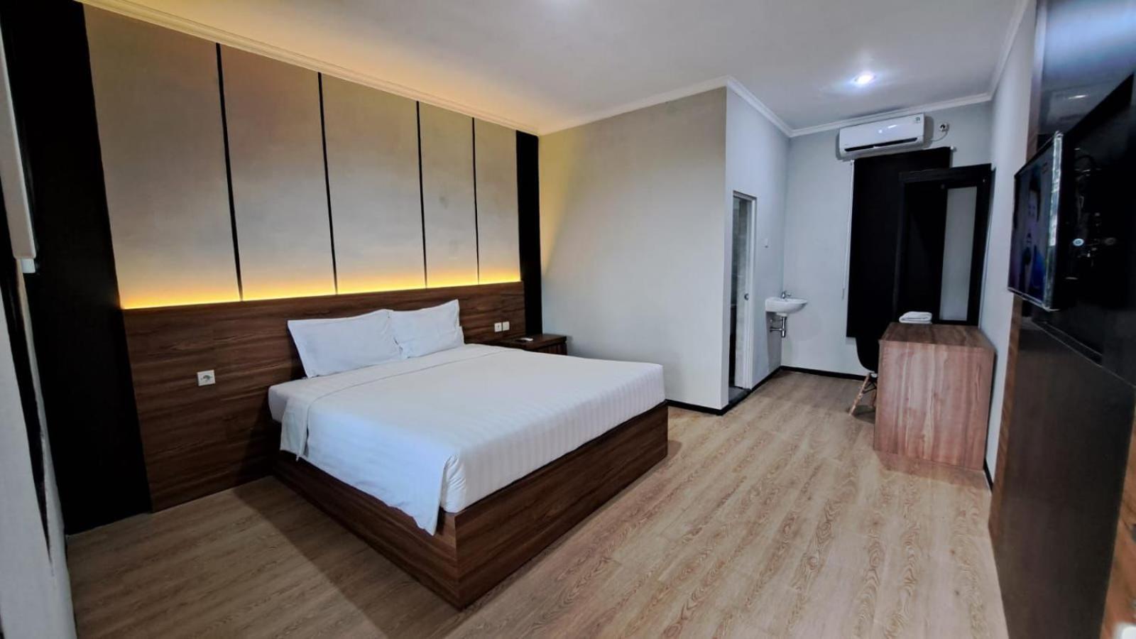 Foresta Resort & Onsen Padusan Pacet Claket Exterior photo